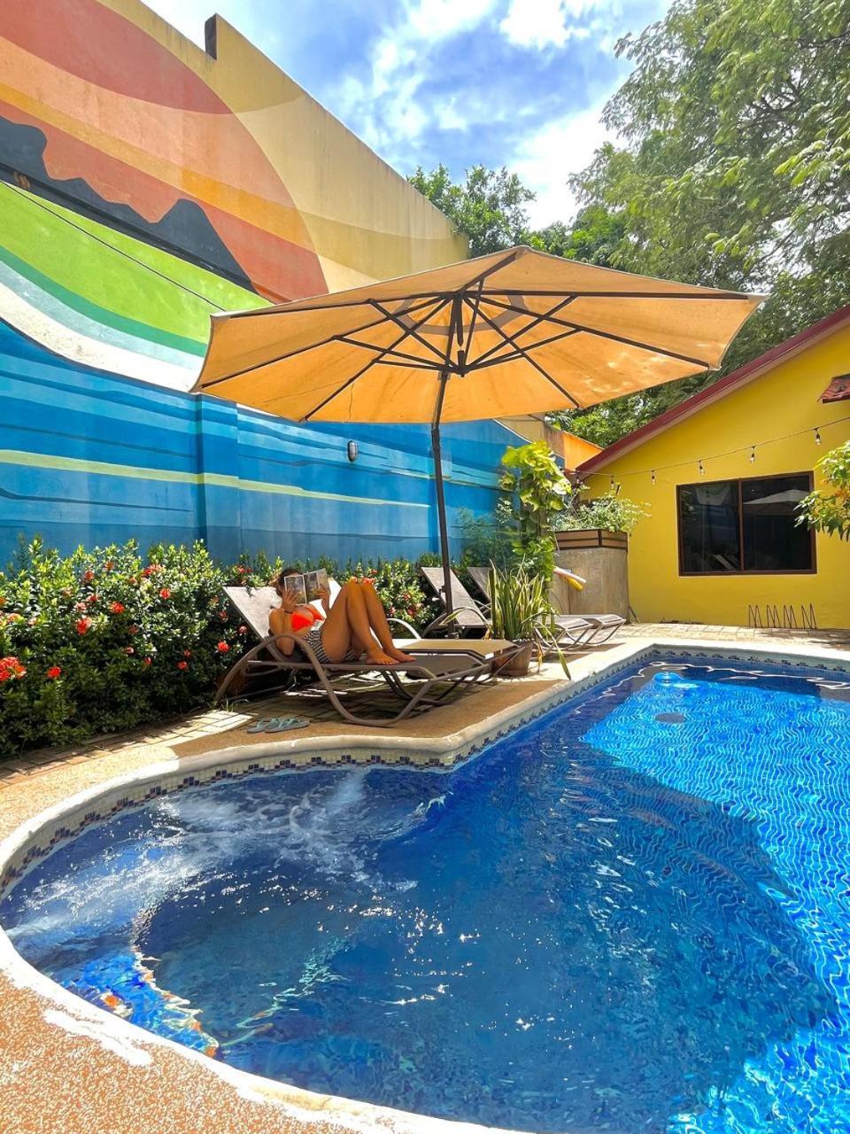 Tamarindo Backpackers Hostel Eksteriør bilde