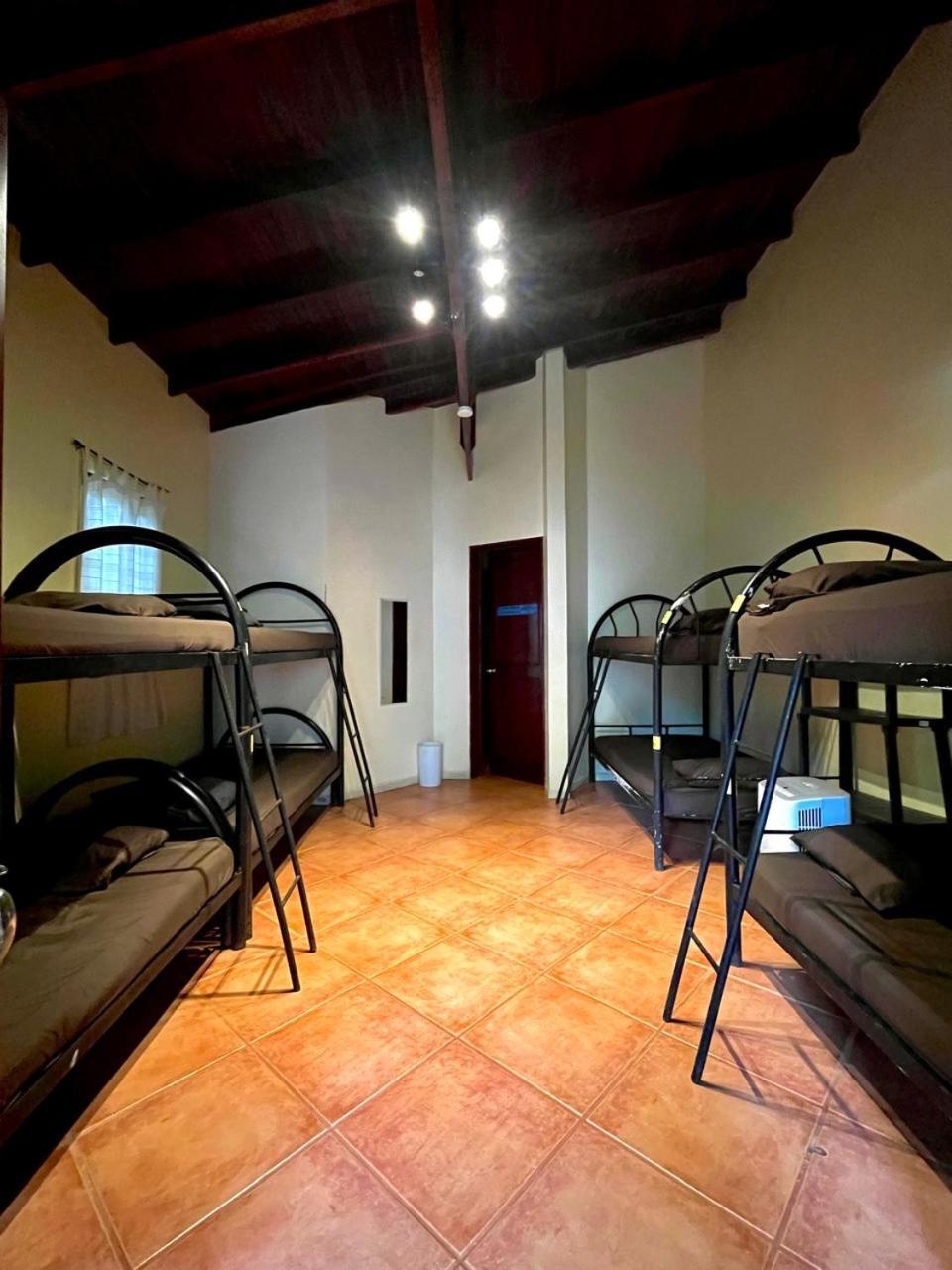 Tamarindo Backpackers Hostel Eksteriør bilde